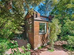 703 Brooktree Rd, Pacific Palisades, CA 90272