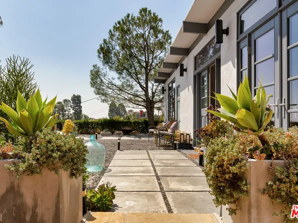 7107 Pacific View Dr, Los Angeles, CA 90068