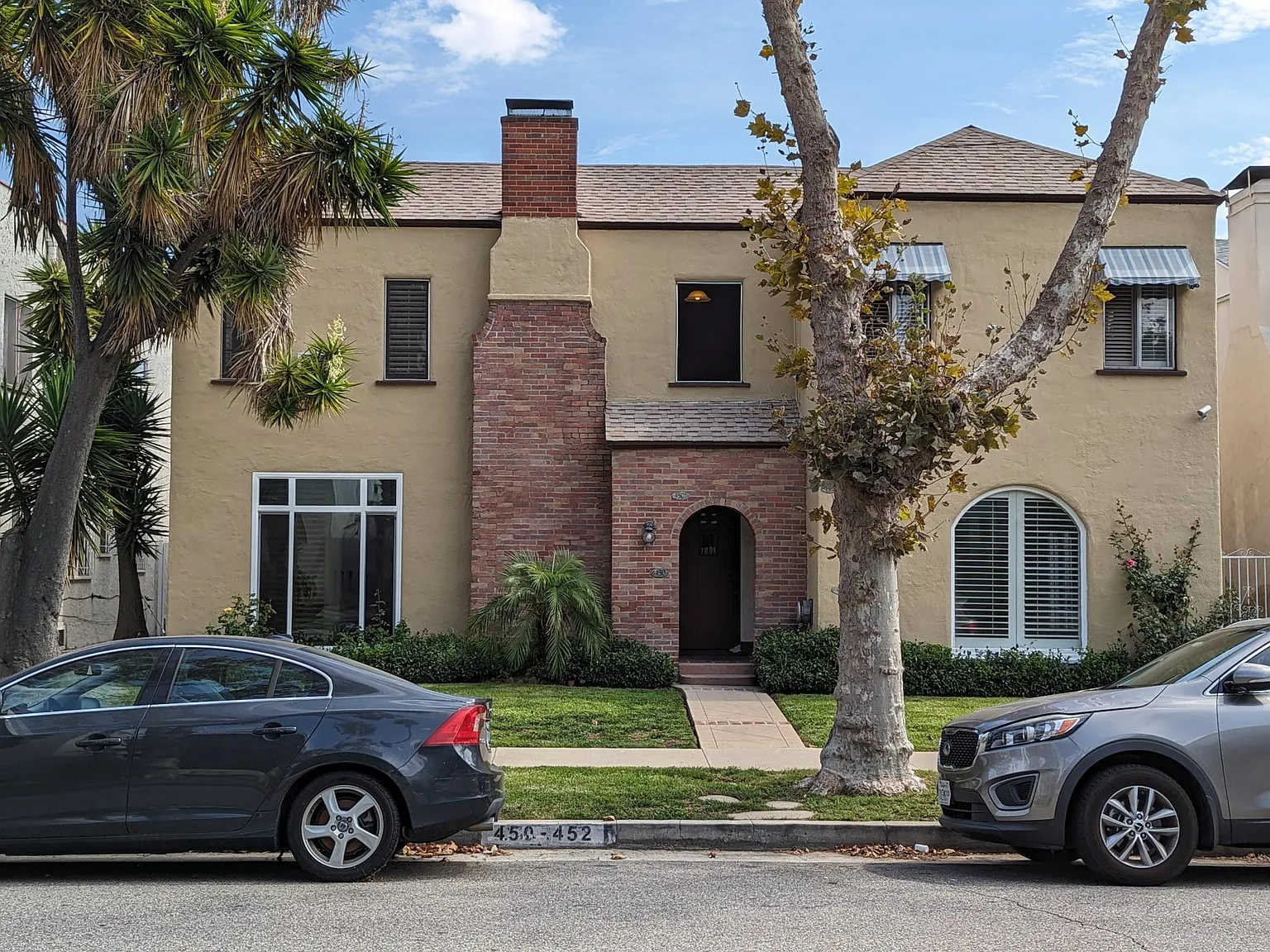 2 bed, 1250 sqft, $3,800 — Photo 2