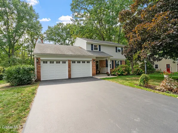 24 Heritage Parkway, Glenville, NY 12302