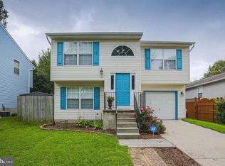 973 10th St, Pasadena, MD 21122