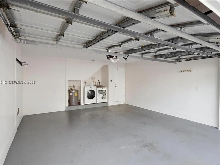 1135 Oysterwood St — Photo 46