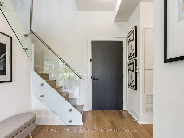 25 Adra Grado Way #123, Toronto, ON M2J 0H6