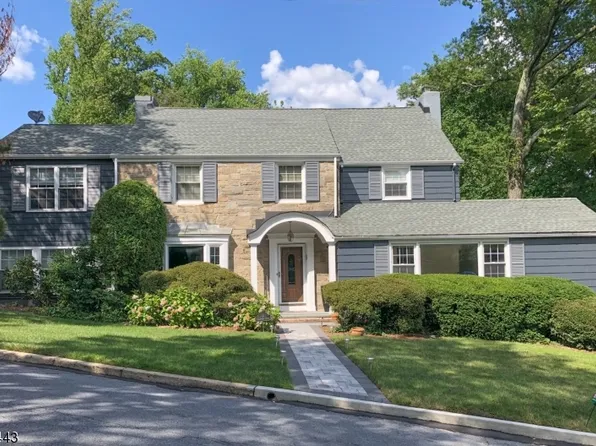 3 Crestwood Dr, Maplewood Twp., NJ 07040