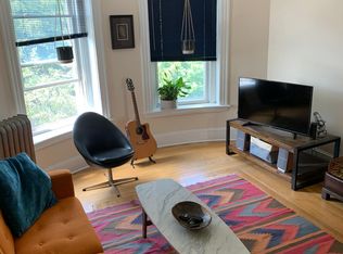 17 Grovenor Rd APT 3, Jamaica Plain, MA 02130