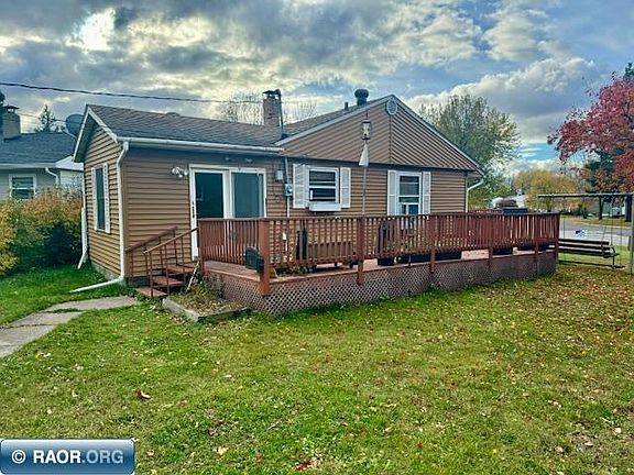 3rd image of 5476 Garden Dr N
