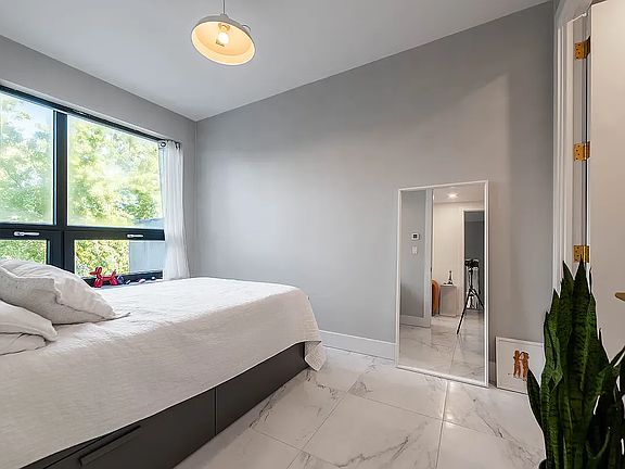 5th image of 1801 Broadway #4C