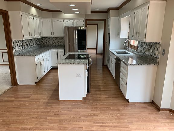 2nd image of 953 Creek Knoll Dr