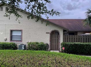 8951 SW 19th St APT D, Boca Raton, FL 33433