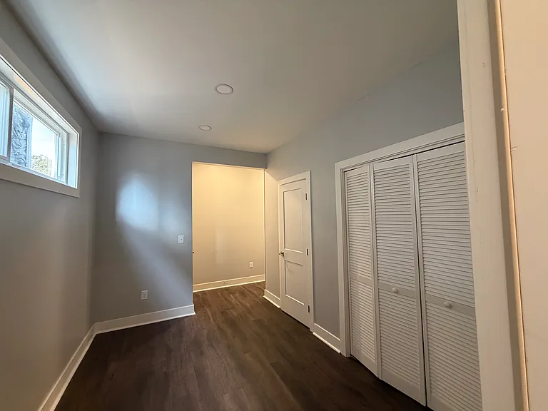 302 N State Ave — Photo 18