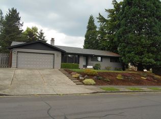6925 SW Heath Pl, Beaverton, OR 97008