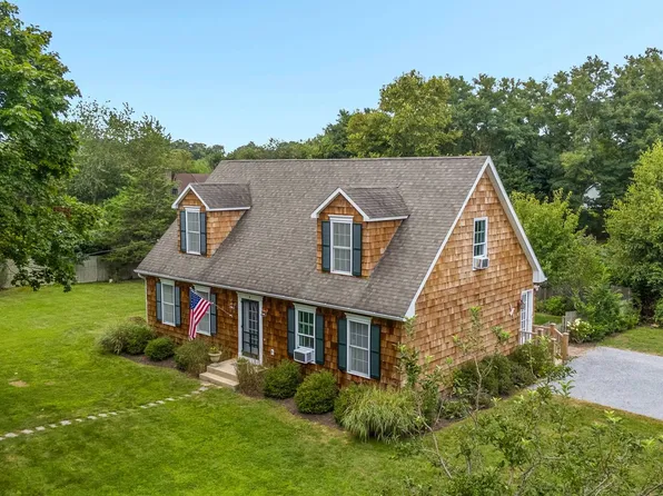 6 Ole Buck Run, Shelter Island, NY 11964