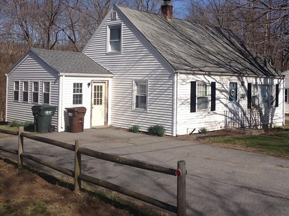 1st image of 4 Dartmouth Dr