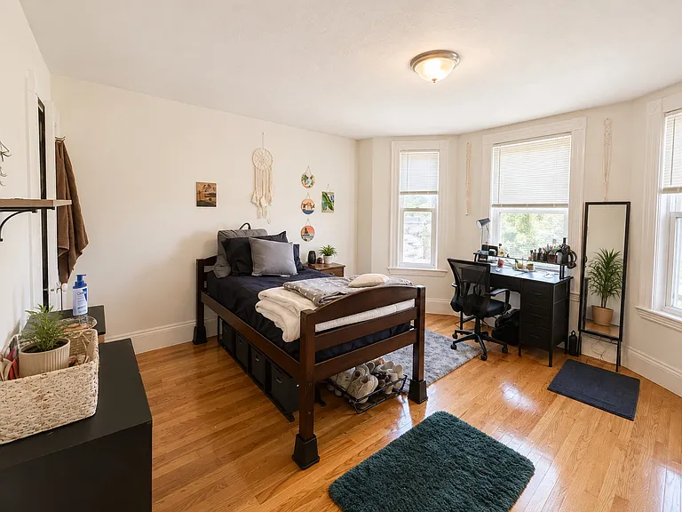 47 Buttonwood St #3 — Photo 7