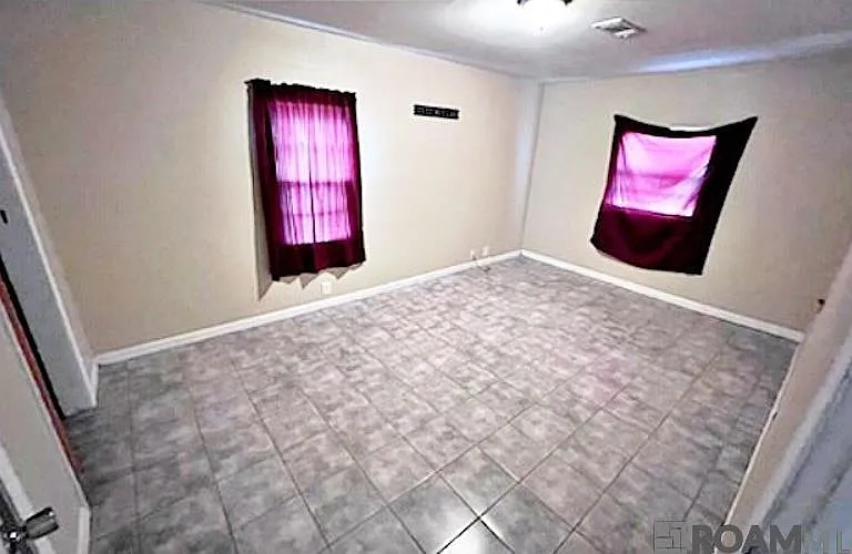 5744 Guice Dr — Photo 3