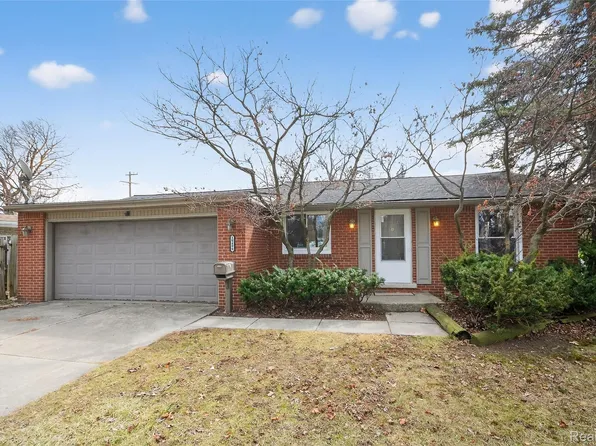 18499 Kesh St, Southfield, MI 48076