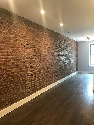 Rented by True Real Estate Group | media 12