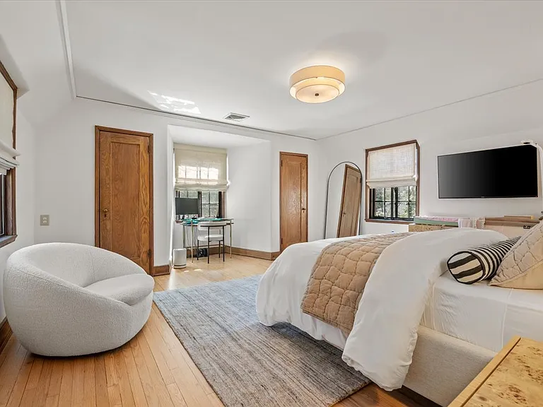 12 Hampton Rd — Photo 15