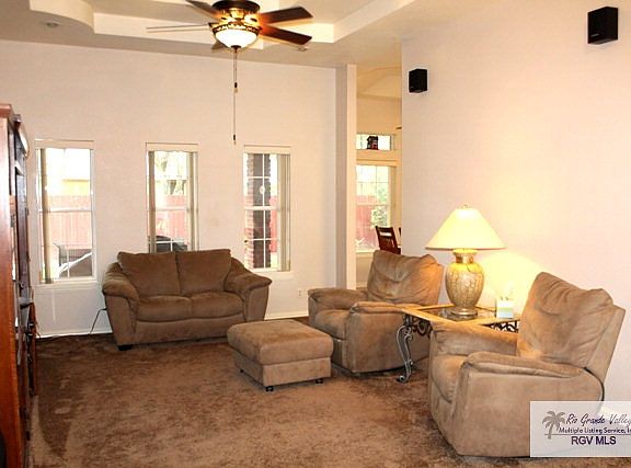 4th image of 2605 Thomas Ln
