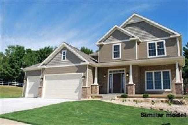 1st image of 139 W Chapel Royal Dr