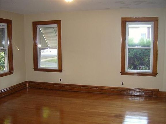 5th image of 30 Loring Ave #A