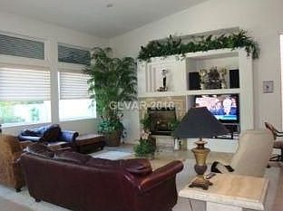 4th image of 3132 Bel Air Dr
