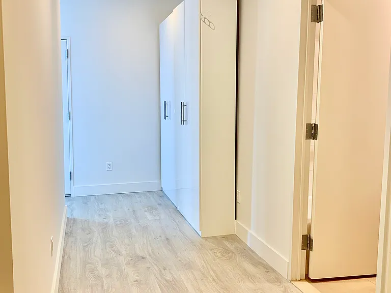 229 W 60th St #23-S — Photo 9