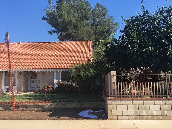 3rd image of 202 N Stephora Ave