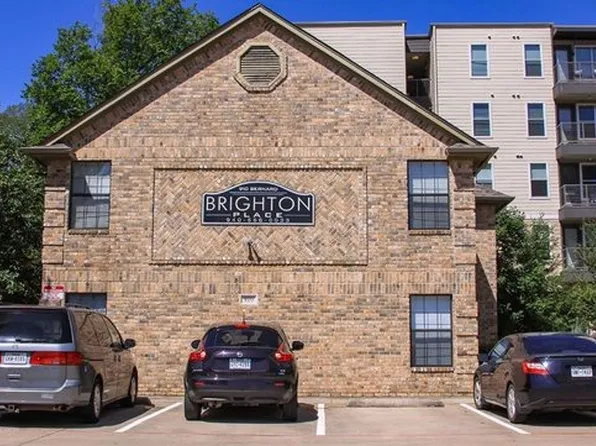 Brighton Place Apartments - 1 Bedroom/1 Bath - Walking distance to University of North Texas
