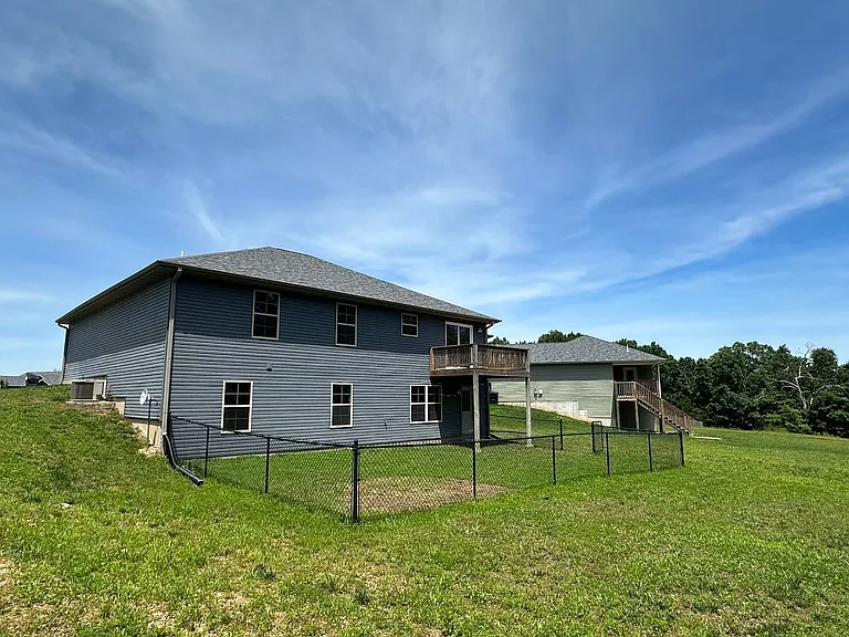 165 Mesa Dr — Photo 92