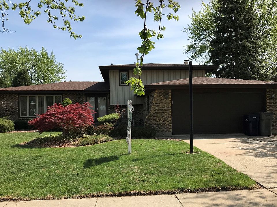 1st image of 9037 W 140th St