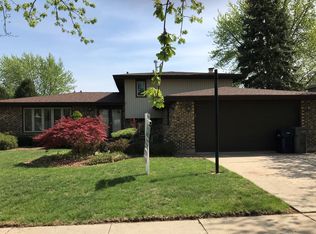 9037 W 140th St, Orland Park, IL 60462