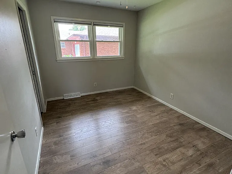 840 N Waddington Ave — Photo 13