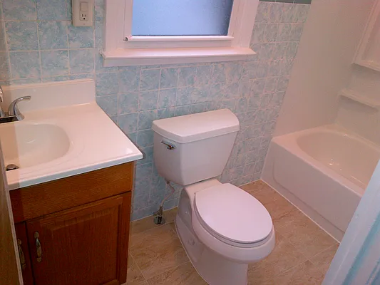 Rented by Flateau Realty | media 9