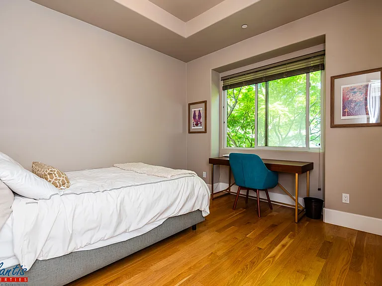 178 Martens Ave — Photo 14