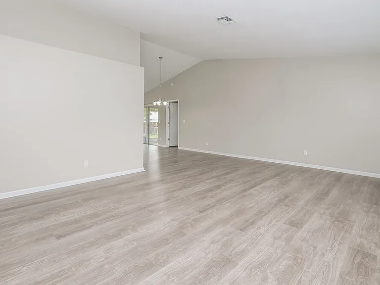 10142 Bannister St — Photo 8