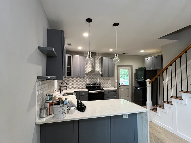 1817 Woodbine Ave — Photo 5