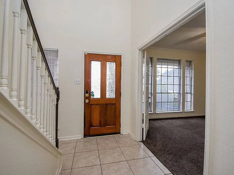 6323 Haddock Ct — Photo 10