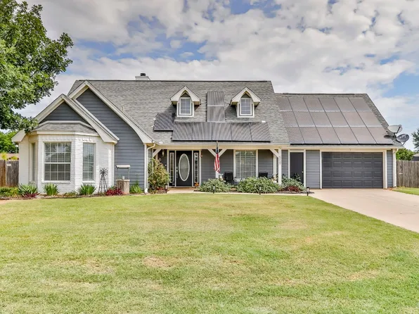 509 Green Meadow Dr, Boyd, TX 76023