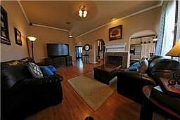 3rd image of 6 Zachary Ct
