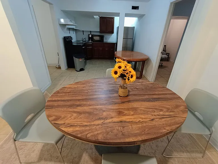 437 N Wiota St — Photo 12