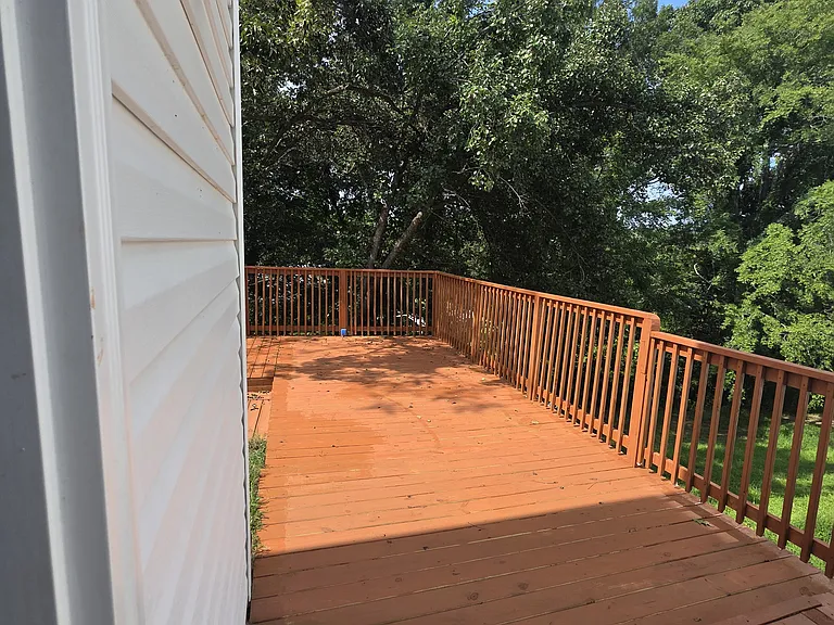 259 Patterson Ave SE — Photo 12