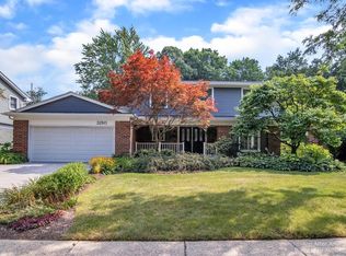 3260 Bluett Rd, Ann Arbor, MI 48105
