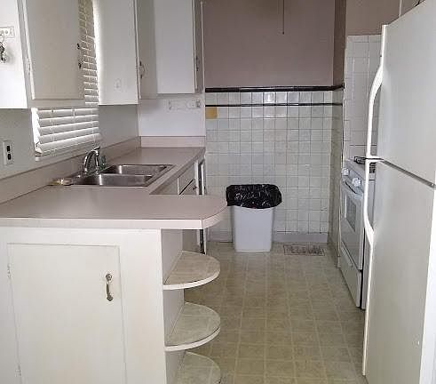 4th image of 3296 Walmar Dr