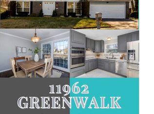 11962 Greenwalk Dr, Saint Louis, MO 63146