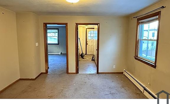 4th image of 4 Highland St #4