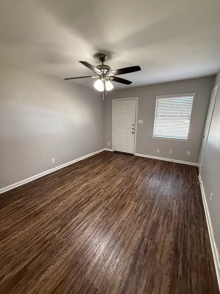 2 bed, 784 sqft, $1,450 — Photo 3