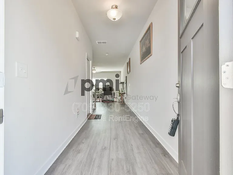 6306 Pine Ridge Point — Photo 2