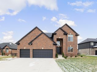 35792 Addison Dr, New Baltimore, MI 48047