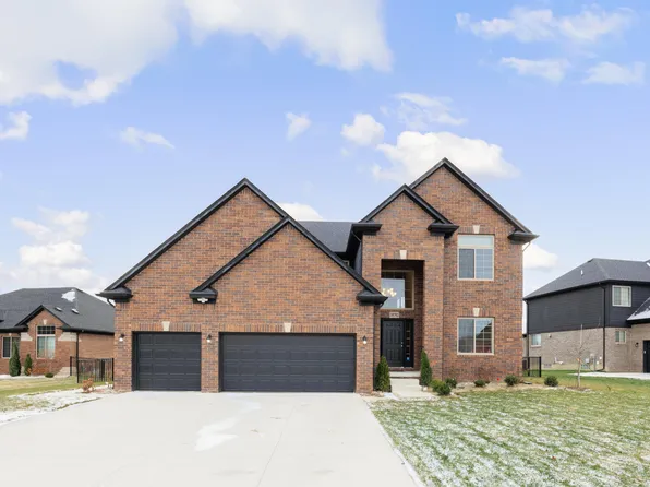 35792 Addison Dr, New Baltimore, MI 48047